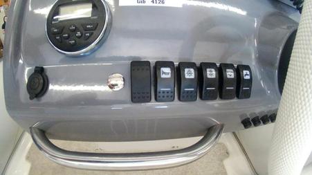 LED Beacon Lighting for Boats